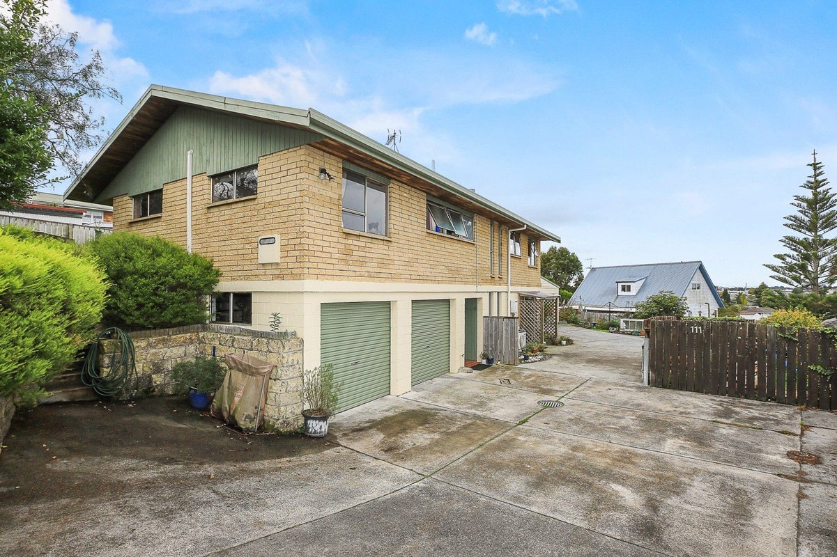 111 Tuhikaramea Road, Dinsdale, Hamilton - Carousel 1
