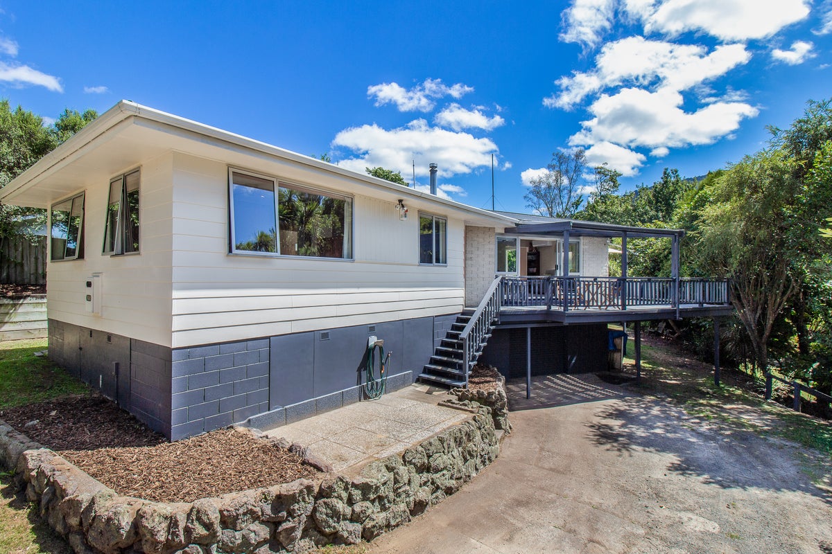 19 Homedale Street, Pukehangi, Rotorua - Carousel 1