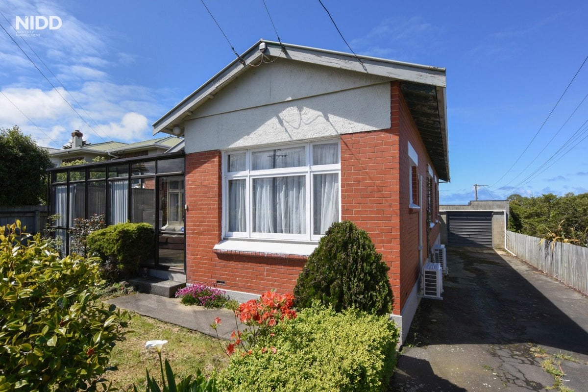 99 Tomahawk Road, Andersons Bay, Dunedin - Carousel 1