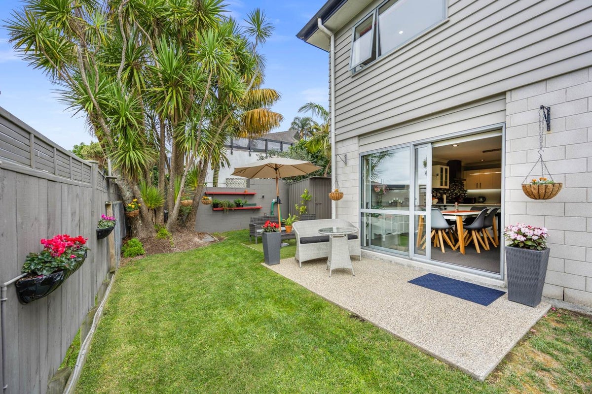 11A Covil Avenue, Te Atatu South, Auckland - Carousel 2