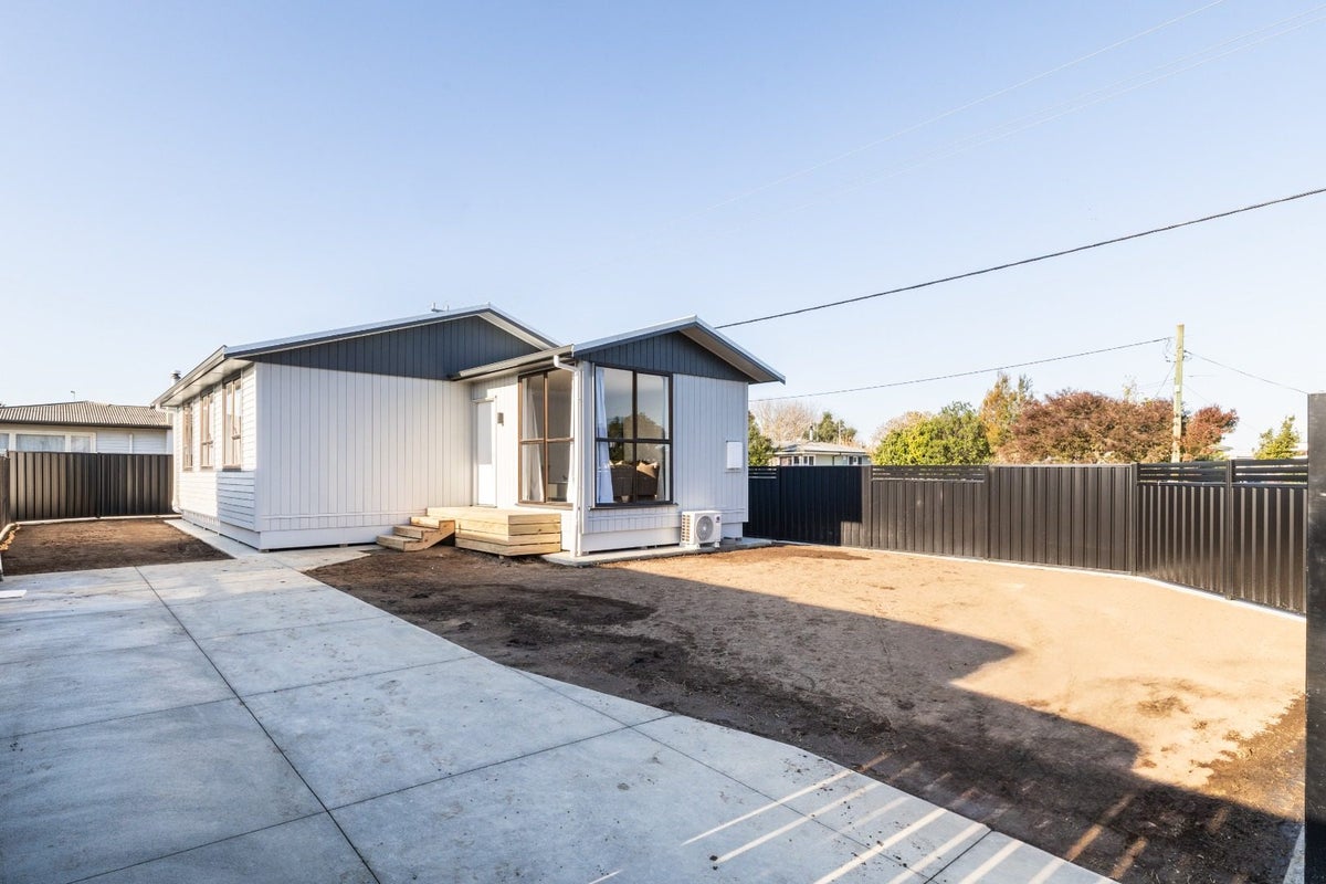 5C Harold Holt Avenue, Onekawa, Napier - Carousel 2