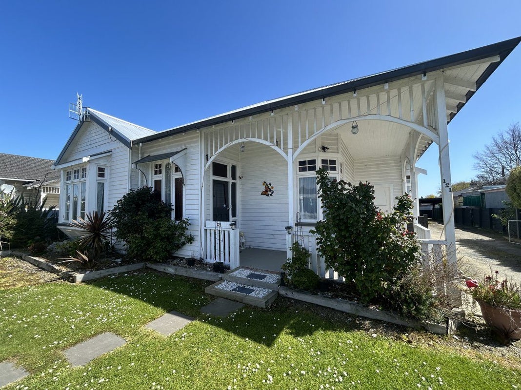 121 Pomona Street, Strathern, Invercargill - Carousel 1