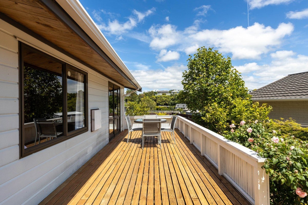 7A Roto Street, Westown, New Plymouth - Carousel 2