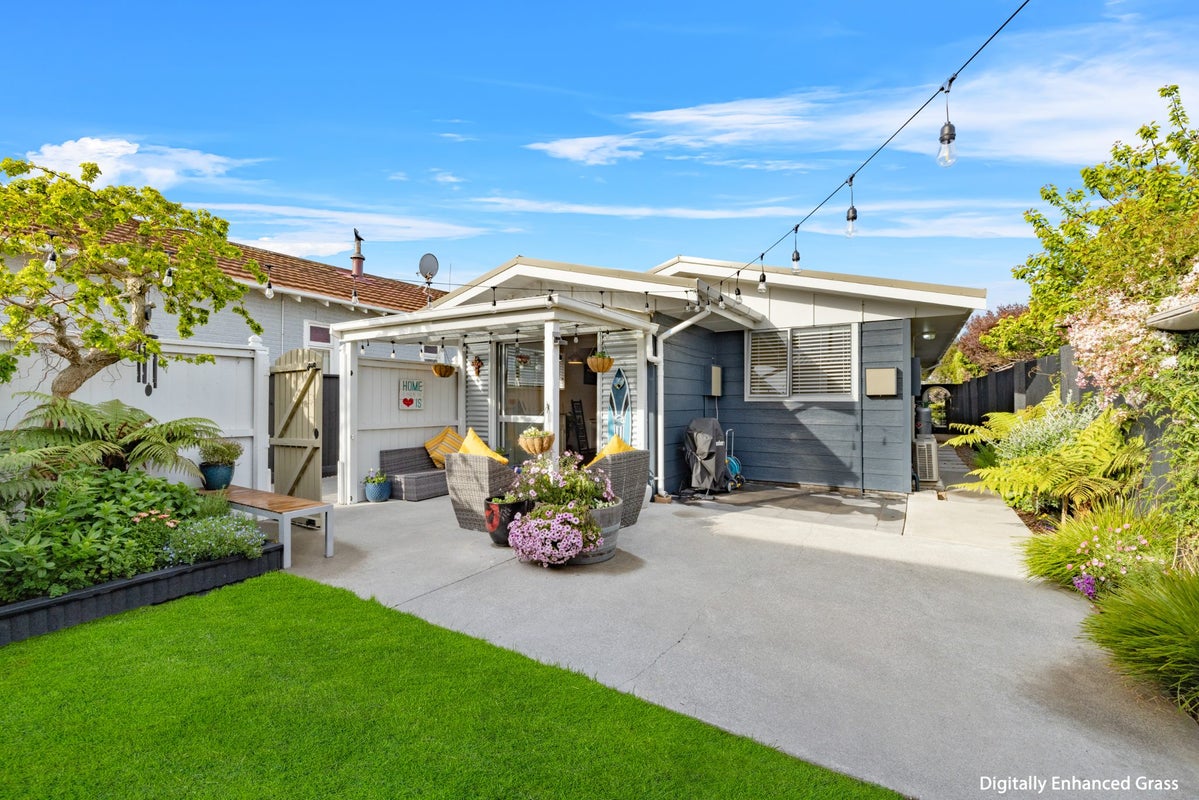 1/237 Estuary Road, South New Brighton, Christchurch - Carousel 1