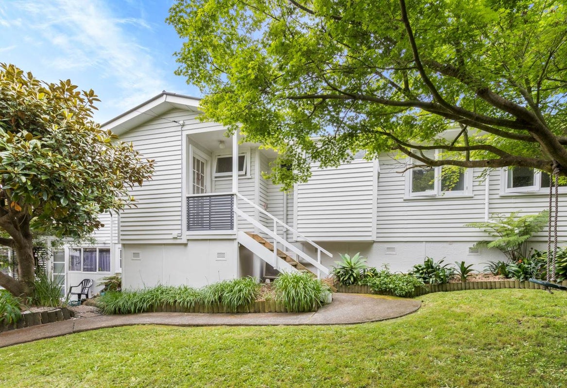 26 Peter Buck Road, New Windsor, Auckland - Carousel 2