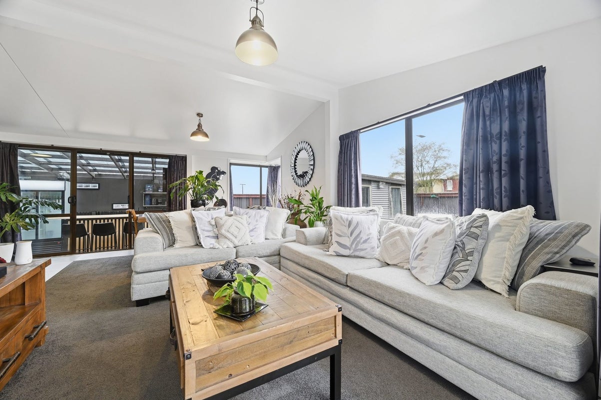 26 Camellia Drive, Ngongotaha, Rotorua - Carousel 2