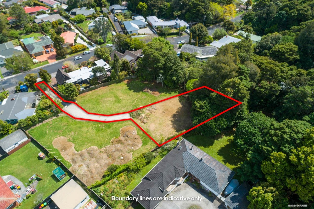 3B SCENIC Drive, Hill park, Auckland  - Carousel 1