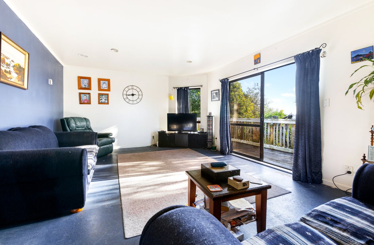 72 Waiora Road, Stanmore Bay, Whangaparaoa - Carousel 1