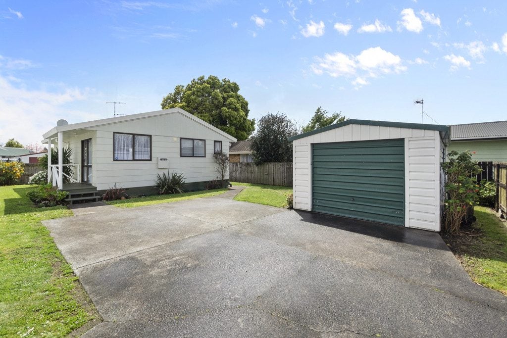 39A Odlin Crescent, Nawton, Hamilton - Carousel 1