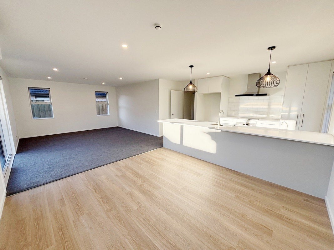 11 Campbell Drive, Lincoln, Lincoln - Carousel 2