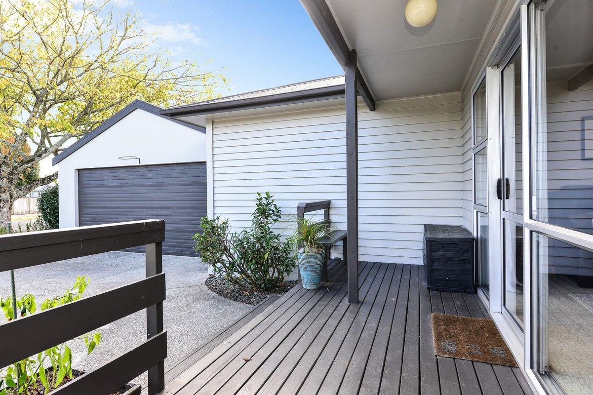 6 McNicol Street, Fairfield, Hamilton - Carousel 30