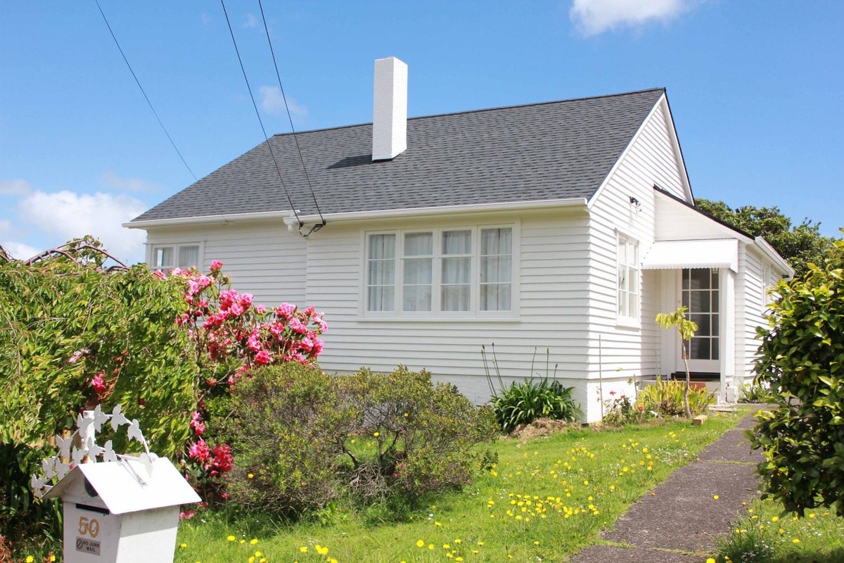 50 Rawhiti Road, One Tree Hill, Auckland - Carousel 1