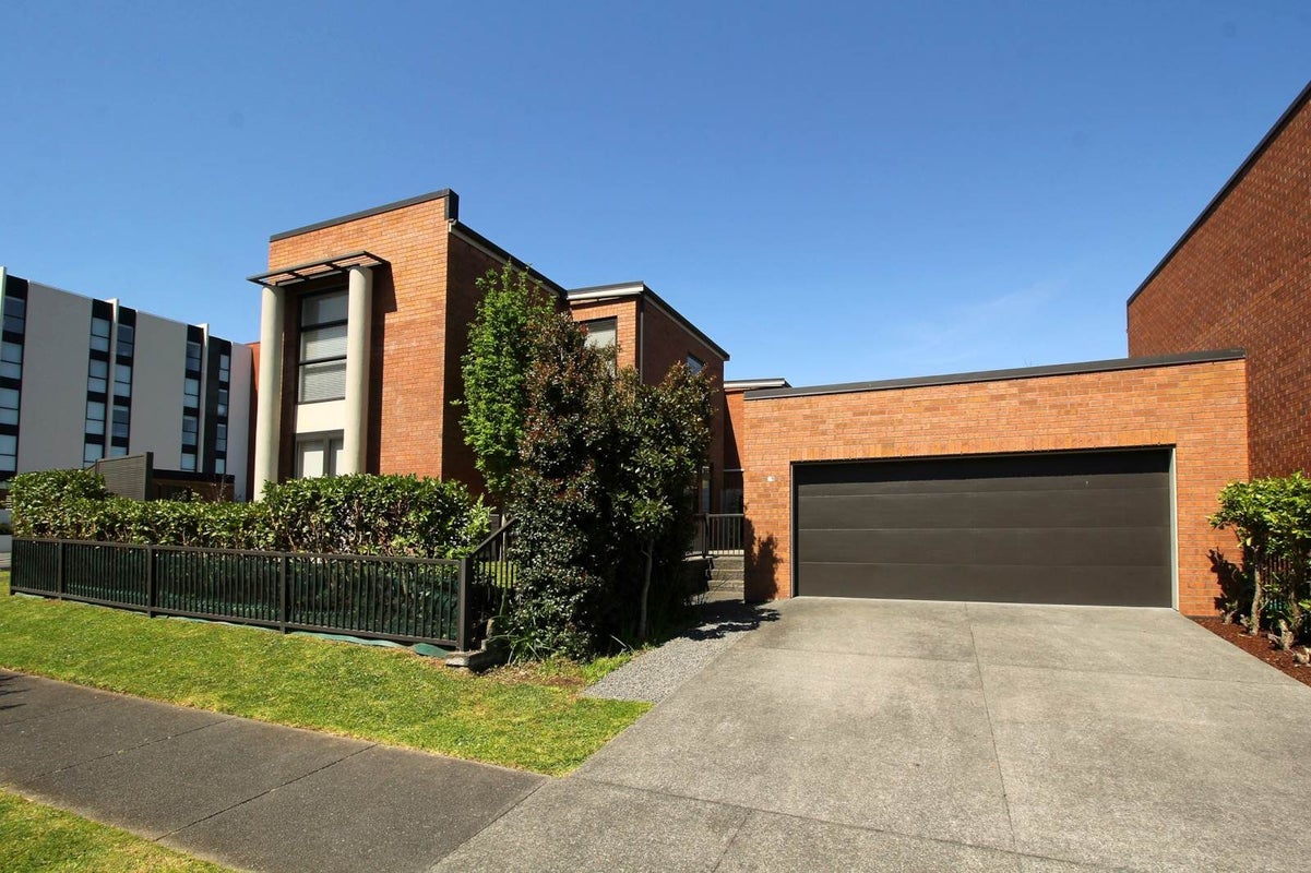 29 Scoria Crescent, Stonefields, Auckland - Carousel 1