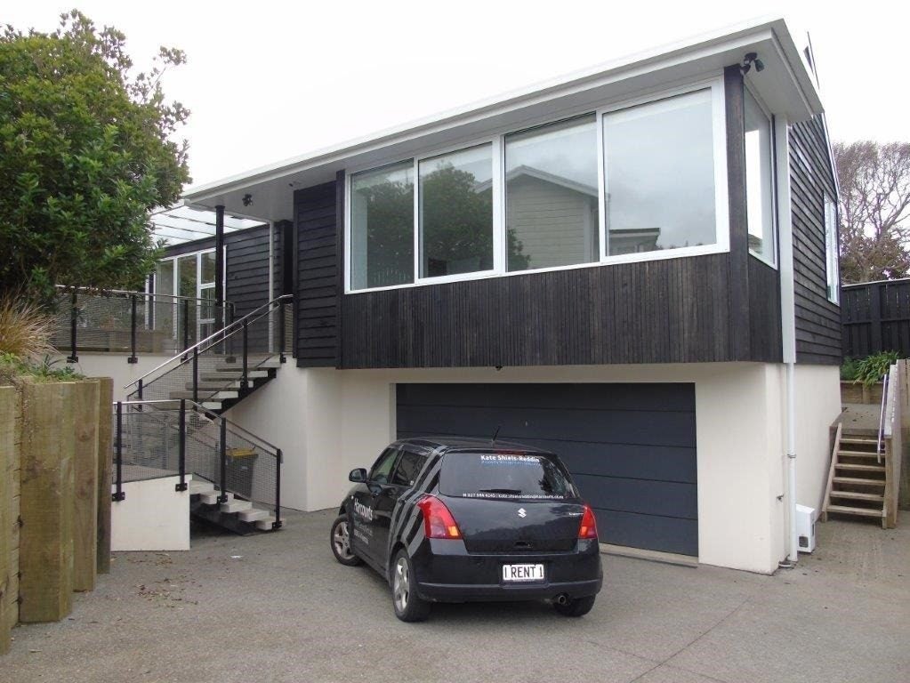 5A Agra Crescent, Khandallah, Wellington - Carousel 1