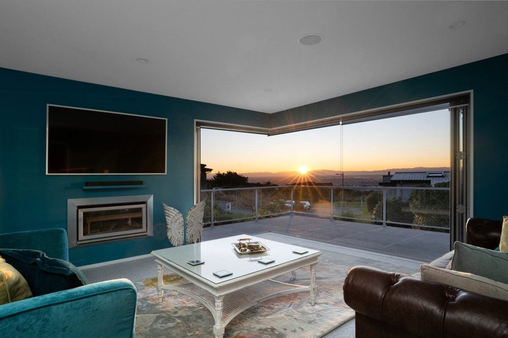 16 Quarry Hill Terrace, Kennedys Bush, Christchurch - Carousel 2