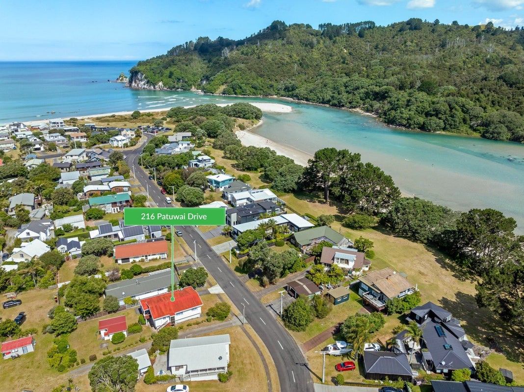 216 Patuwai Drive, Whangamata - Carousel 1