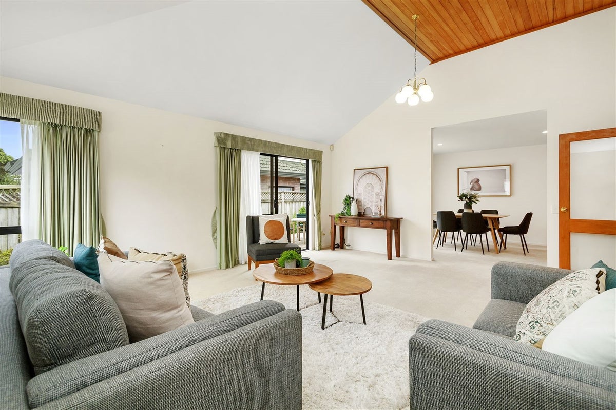 147 Westchester Drive, Churton Park, Wellington - Carousel 1
