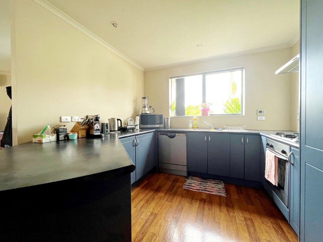 20 Palm Grove Drive, Western Heights, Hamilton - Carousel 2