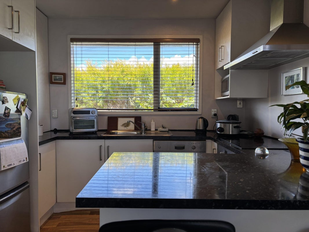 1/73 Main Road, Redcliffs, Christchurch - Carousel 2