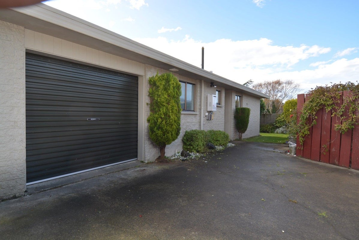 3/30 Willis Street, Grasmere, Invercargill - Carousel 1