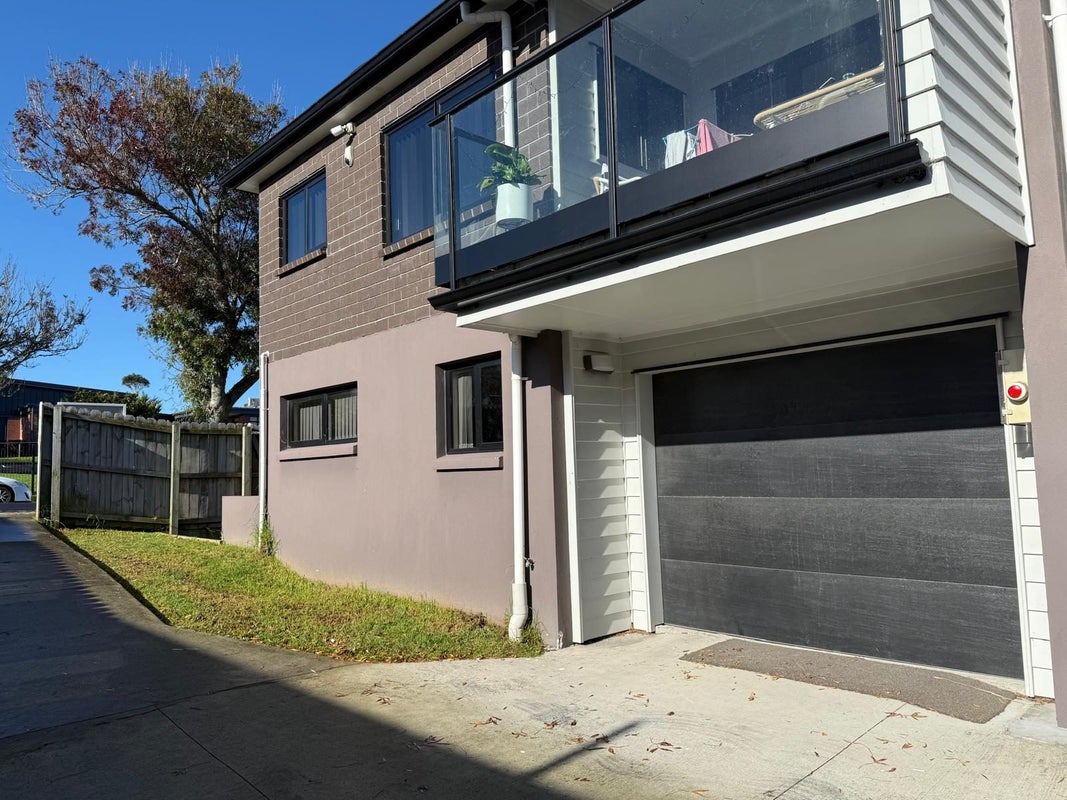 55A Everglade Drive, Goodwood Heights, Auckland - Carousel 2