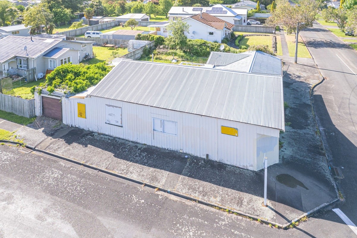 24 Stewart Street, Aramoho, Whanganui - Carousel 2