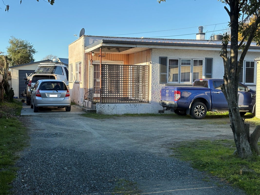 88 Parkers Road, Tahunanui, Nelson - Carousel 1