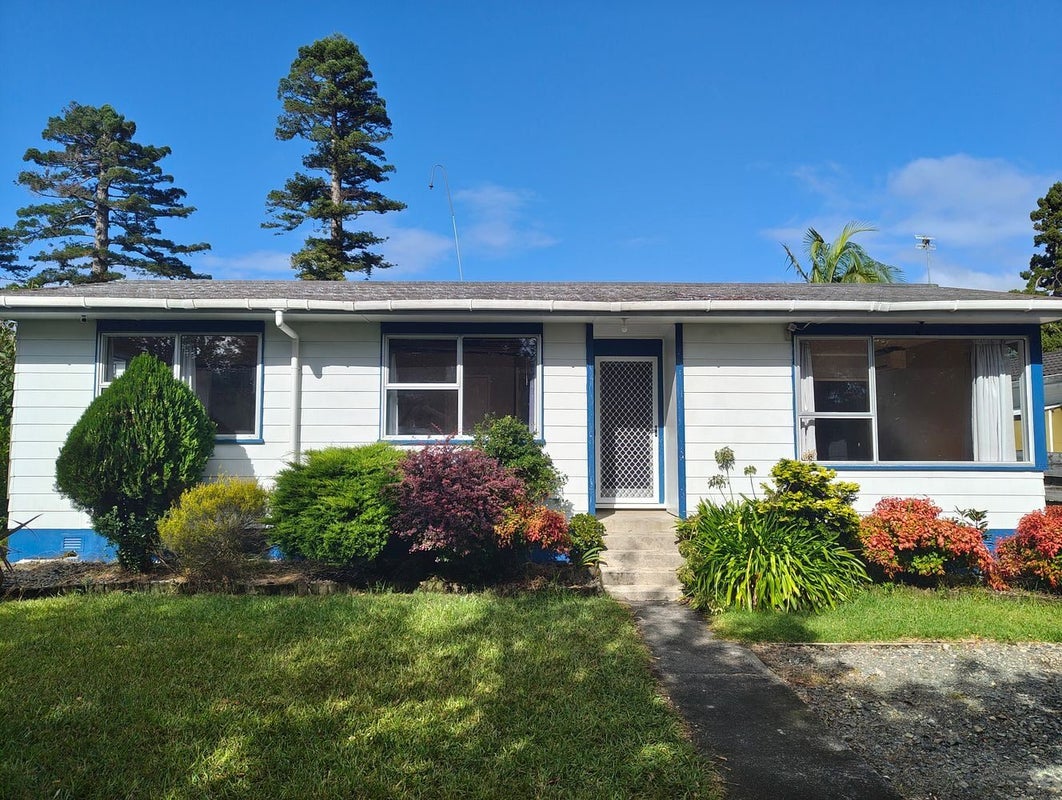 59 Chilcott Road, Henderson, Auckland - Carousel 10