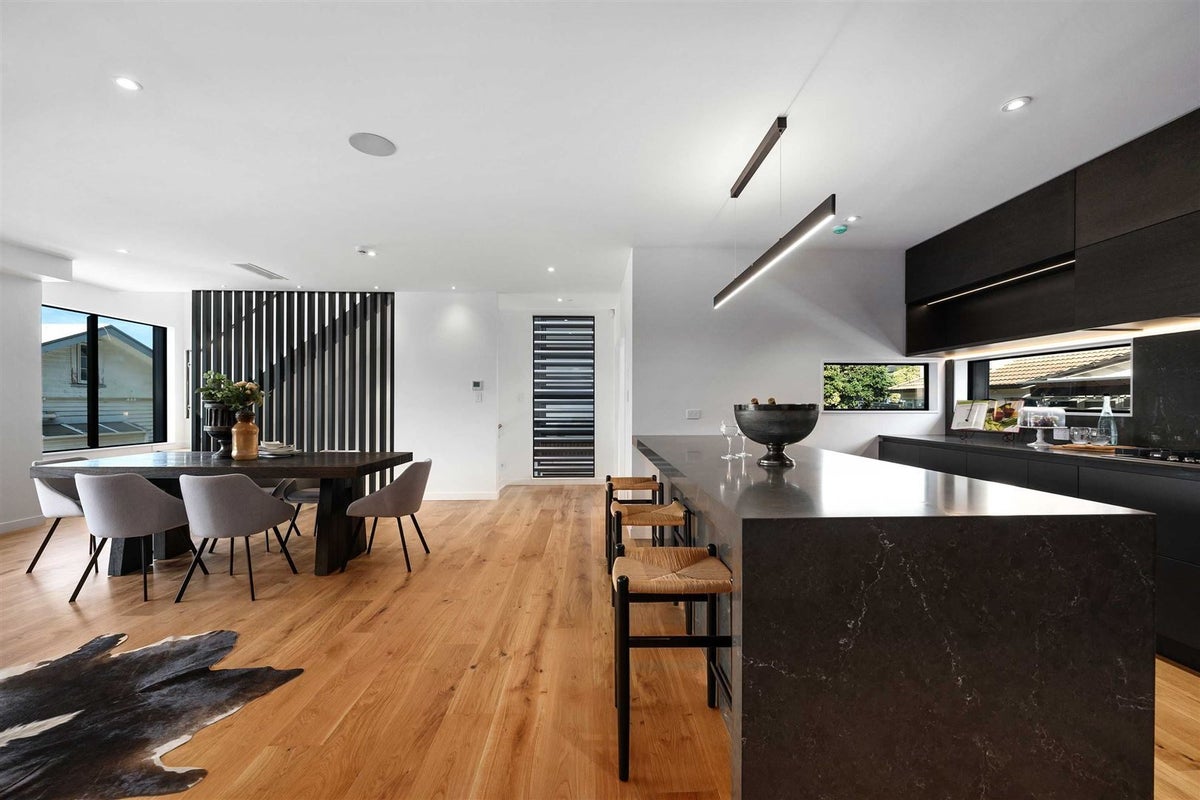 5C Pierce Road, Milford, Auckland - Carousel 2