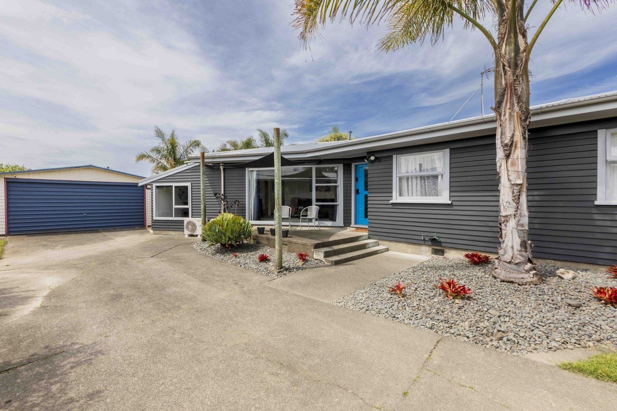 11 Otatara Road, Taradale, Napier - Carousel 2