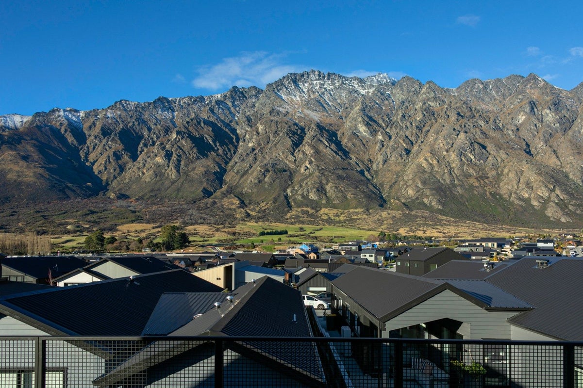 22 Kernel Loop, Jacks Point, Queenstown - Carousel 28