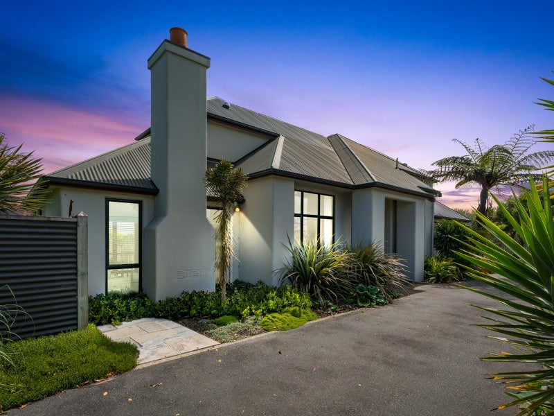 8 Avion Terrace, Raumati Beach, Paraparaumu - Carousel 2