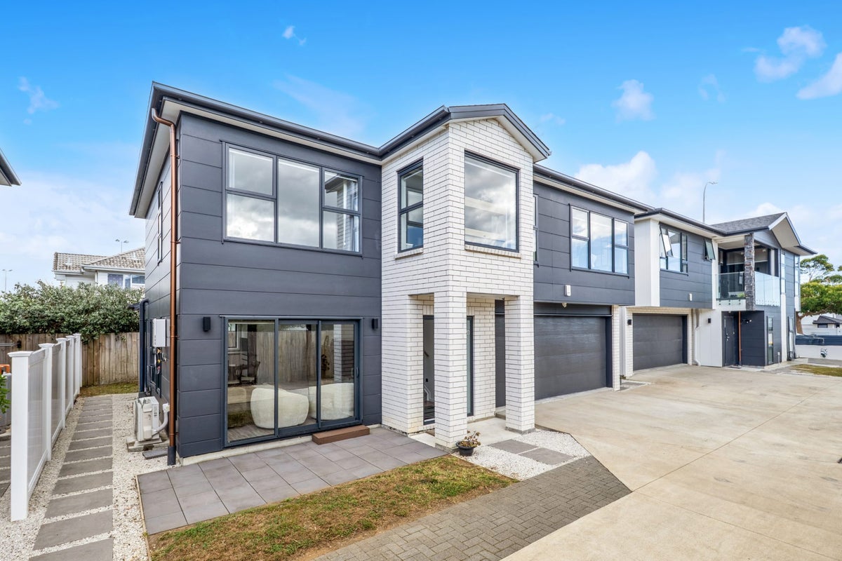 216B Bucklands Beach Road, Bucklands Beach, Auckland - Carousel 24