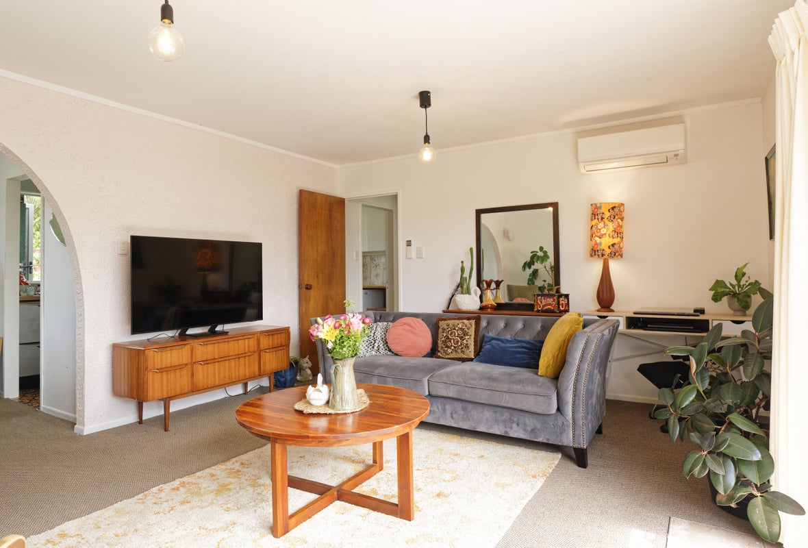 2/10 Tuapapa Street, Johnsonville, Wellington - Carousel 2