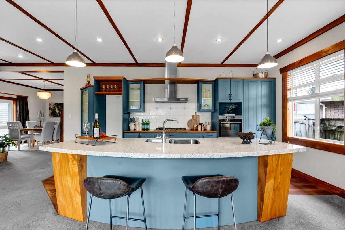 117 Carrington Street, Lower Vogeltown, New Plymouth - Carousel 2