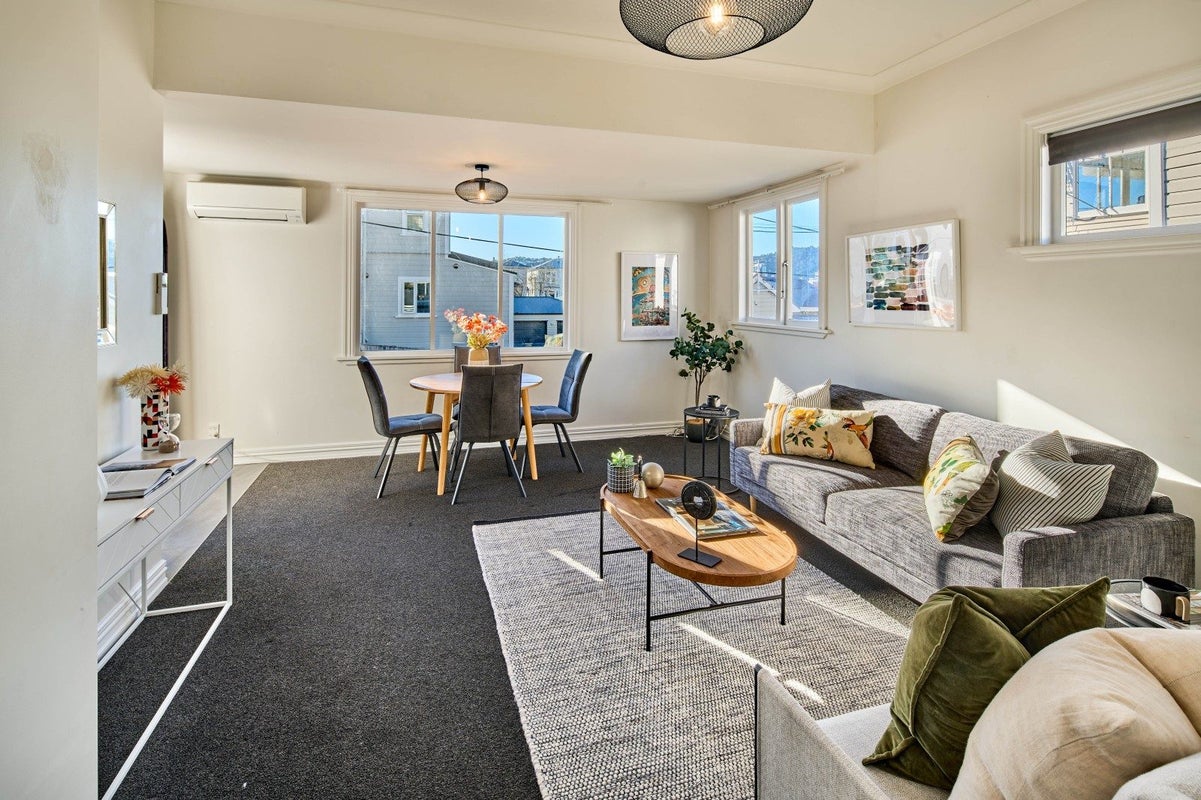 113 Austin Street, Mount Victoria, Wellington - Carousel 2
