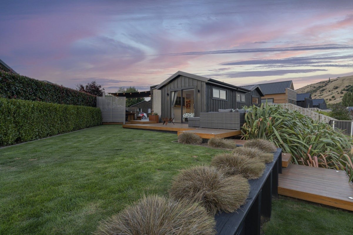 9 Clover Lane, Lake Hayes, Queenstown - Carousel 2