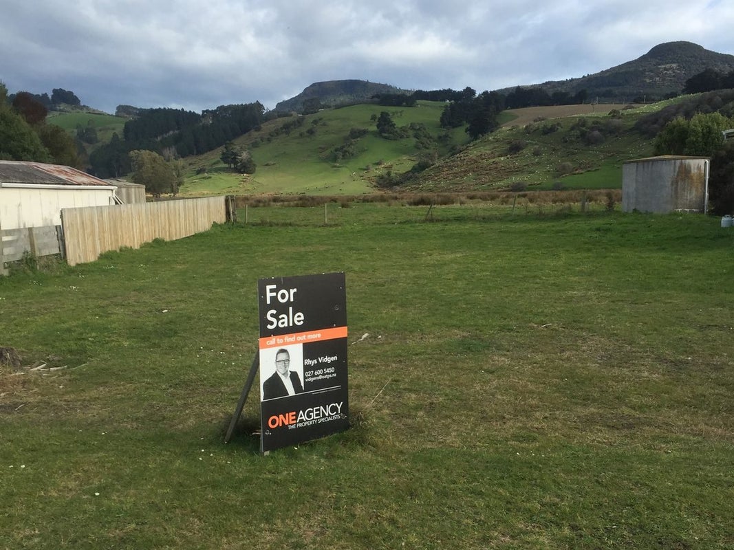40 Driver Street, Long Beach, Port Chalmers - Carousel 1