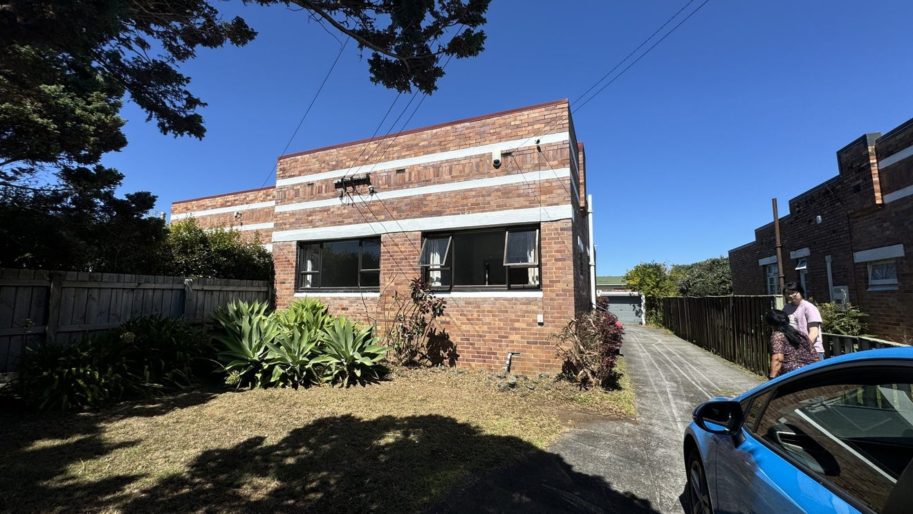 8A Hazel Avenue, Mount Roskill, Auckland - Carousel 1