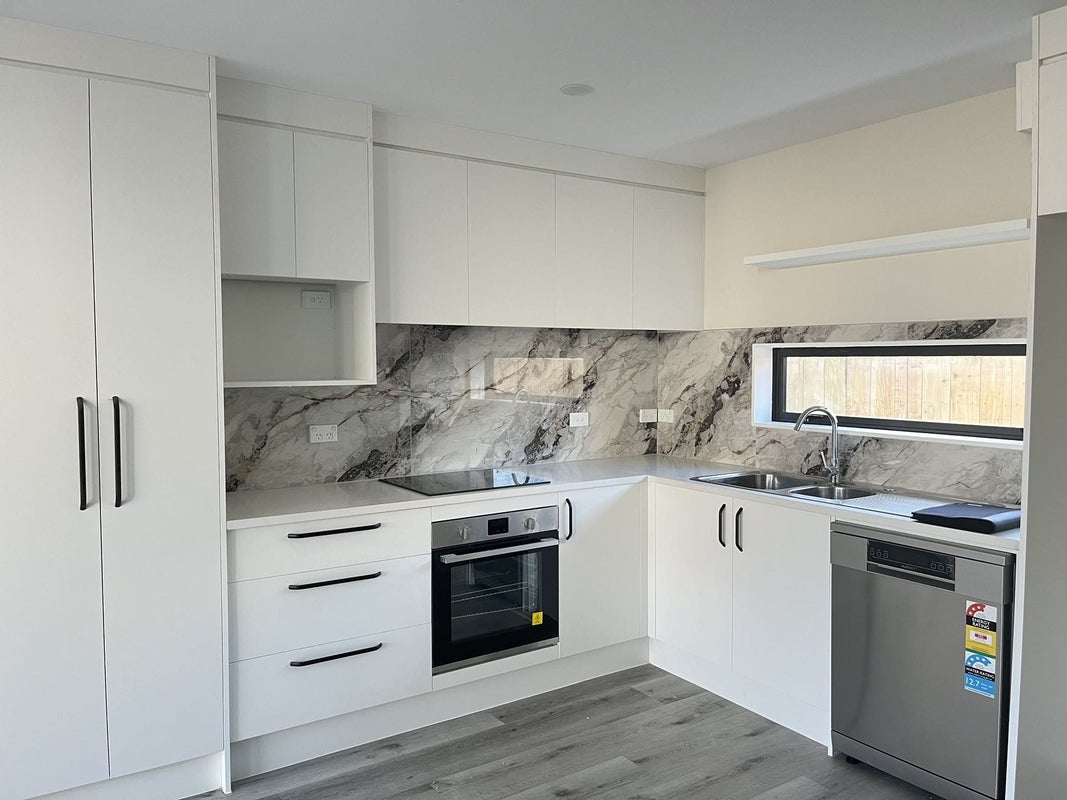 3/6 Vine Street, Mangere East, Auckland - Carousel 2