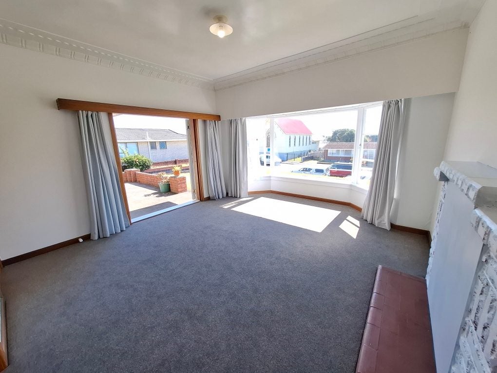 508 Devon Street East, Strandon, New Plymouth - Carousel 2