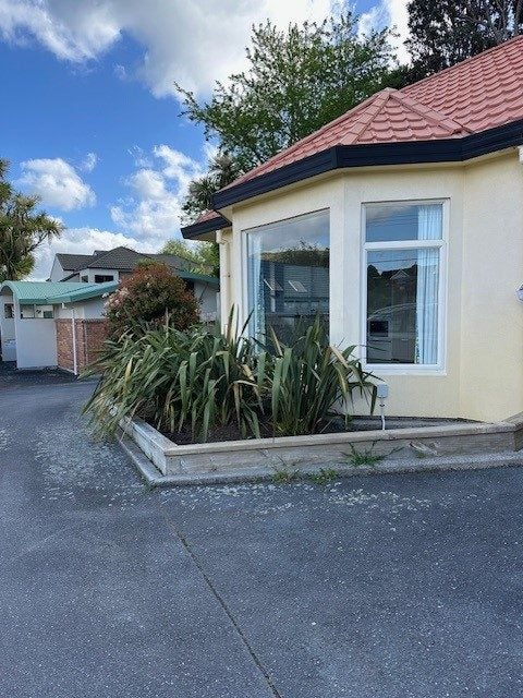 122 Raumati Road, Raumati Beach, Paraparaumu - Carousel 1