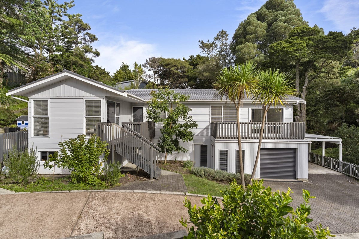 15 Vonnell Place, Birkdale, Auckland - Carousel 1
