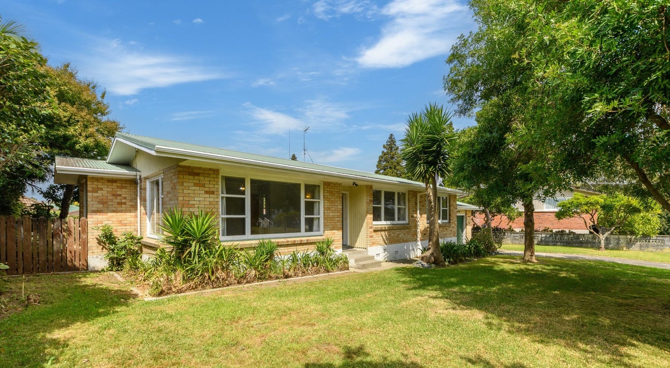 3 Woods Avenue, Matua, Tauranga - Carousel 1