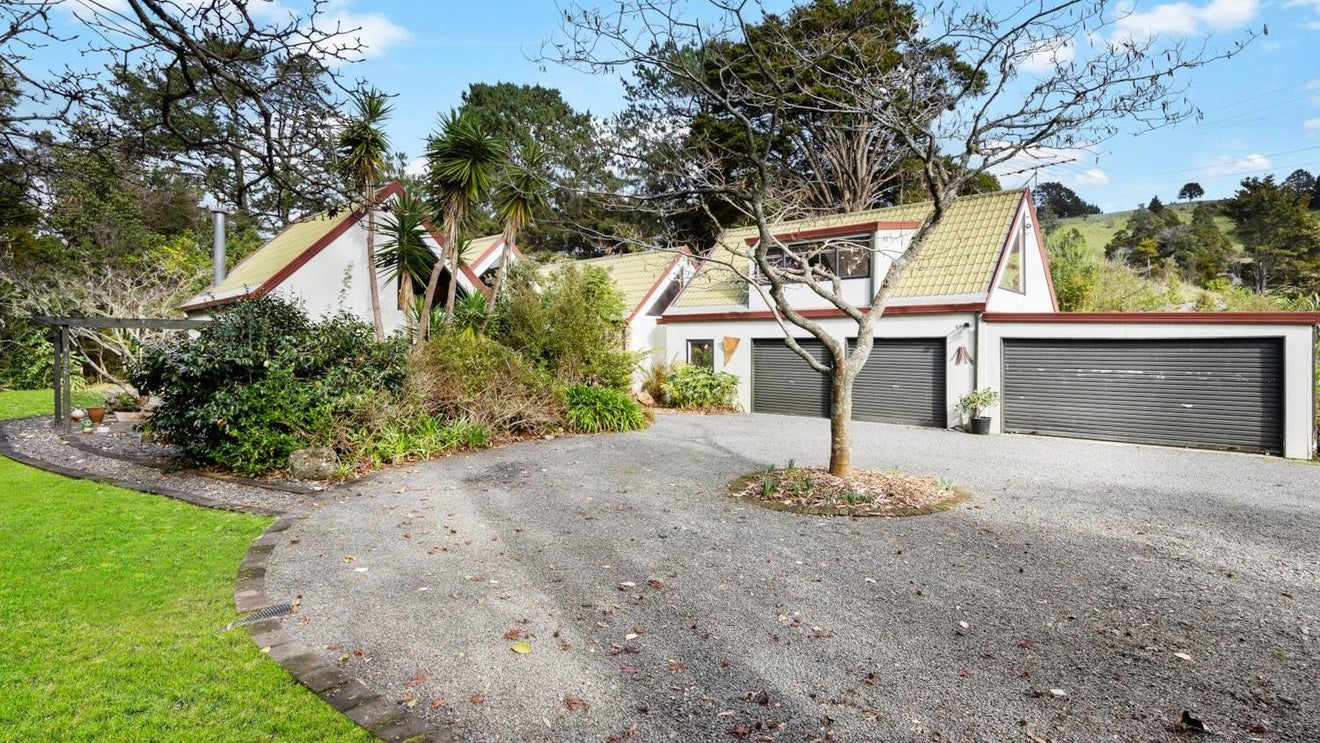 2 Christine Place, Dome Valley, Warkworth - Carousel 1