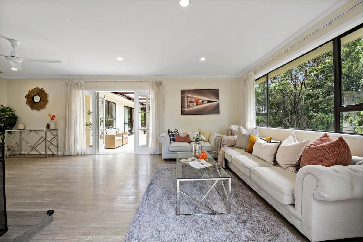 202 Royal Road, Massey, Auckland - Carousel 2