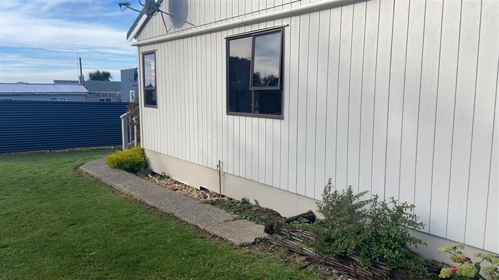 22 Irwin Street, Riverton - Carousel 12