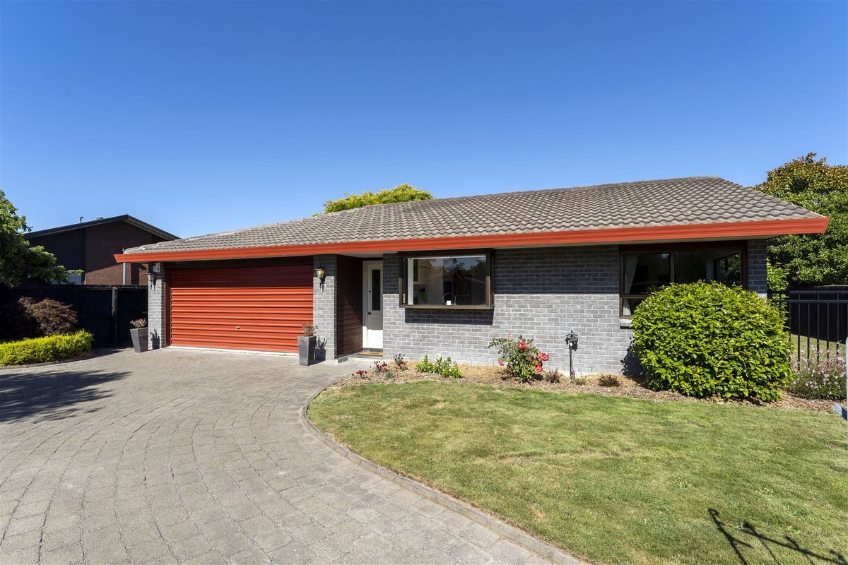 25 Fernbrook Place, Mairehau, Christchurch - Carousel 1