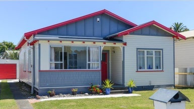 4 Vigor Brown Street, Napier South, Napier - Carousel 1