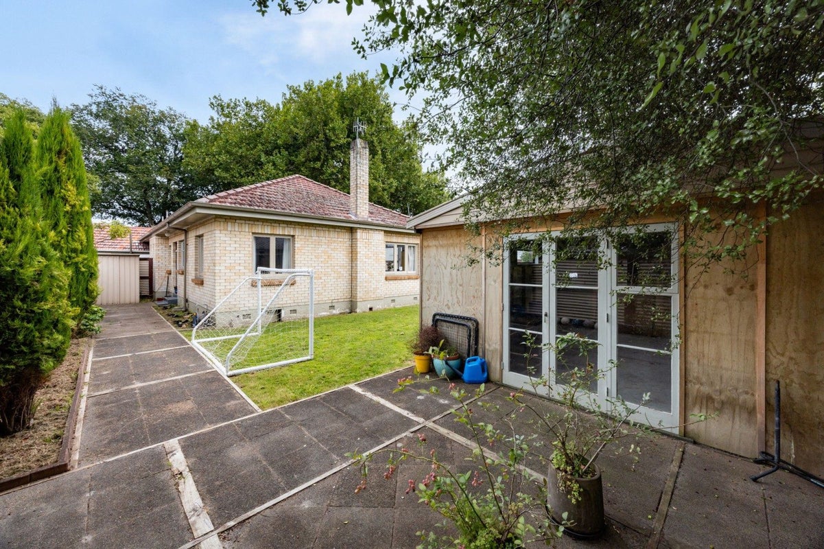 198 Grey Street, Hamilton East, Hamilton - Carousel 19